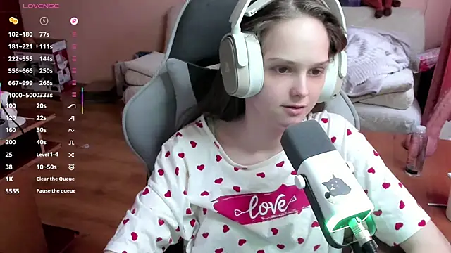 SharybbFace online show from April 2026 02:22:01 PM