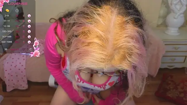 JuicyLullu online show from September 2025 11:45:02 AM