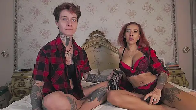 Snapshot of UnholyAngels chatting on November 2025 10:45:02 PM UnholyAngels online show from November 2025 10:45:02 PM