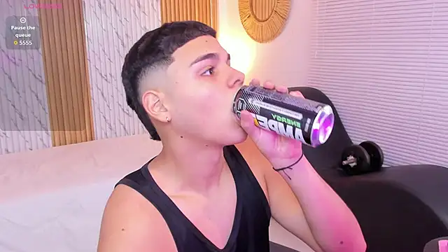 james jonnes online show from October 2025 07:47:02 PM