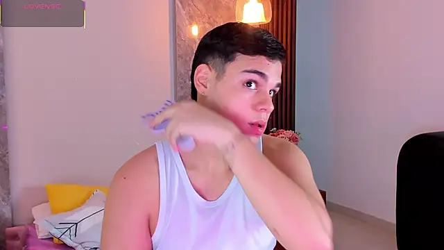 james jonnes online show from November 2025 08:00:01 PM