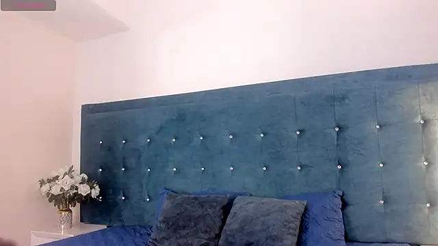 LiilyAdams online show from December 2025 08:03:01 PM