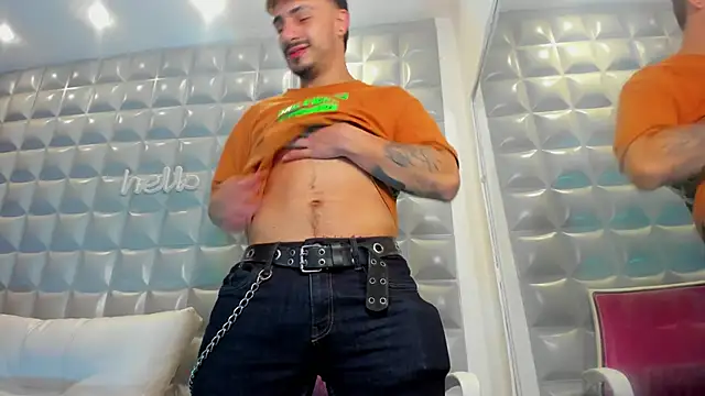 Jack Daniel   online show from October 2025 05:53:02 PM