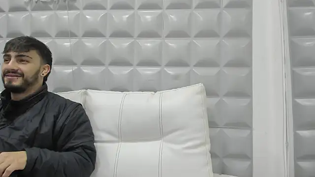 Jack Daniel   online show from November 2025 12:48:01 PM