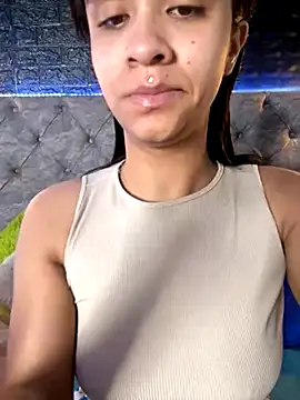 Snapshot of Isabella-Teen chatting on September 2025 02:15:02 AM Isabella-Teen online show from September 2025 02:15:02 AM