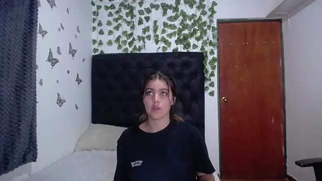 isabel 09 online show from November 2025 03:19:02 PM