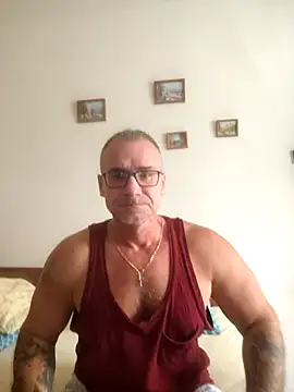 chcem1975 online show from September 2025 11:43:01 AM