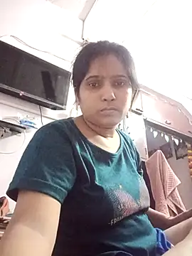 Snapshot of aliya-jaan71 chatting on October 2025 06:45:02 PM aliya-jaan71 online show from October 2025 06:45:02 PM