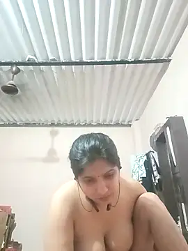 aliya-jaan71 online show from April 2026 09:32:01 PM