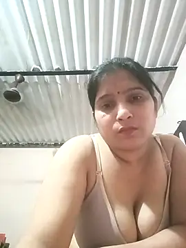 Snapshot of aliya-jaan71 chatting on April 2026 07:18:01 PM aliya-jaan71 online show from April 2026 07:18:01 PM