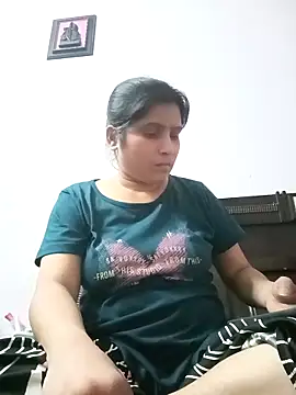 Snapshot of aliya-jaan71 chatting on April 2026 02:41:01 PM aliya-jaan71 online show from April 2026 02:41:01 PM