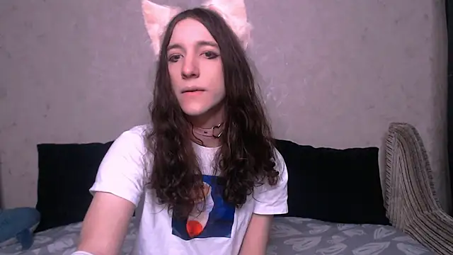 SilverMuse  online show from October 2025 01:48:02 AM