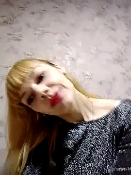 AliceSwan1122 online show from October 2025 03:56:02 PM