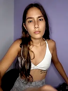Snapshot of Amber_Miiller2 chatting on June 2026 11:24:02 PM Amber Miiller2 online show from June 2026 11:24:02 PM
