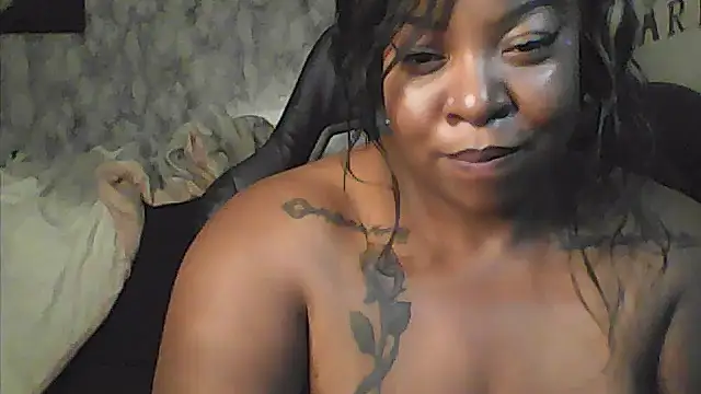 Snapshot of BellaBlaze25 chatting on March 2026 03:00:02 AM BellaBlaze25 online show from March 2026 03:00:02 AM