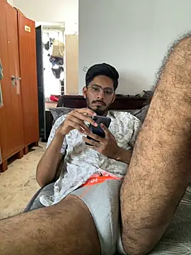 Snapshot of vikranthLong chatting on April 2026 06:14:02 AM vikranthLong online show from April 2026 06:14:02 AM