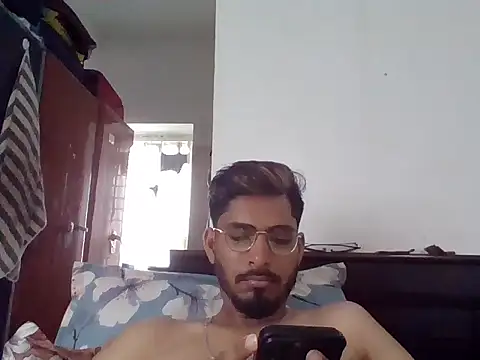 Snapshot of vikranthLong chatting on August 2026 06:16:02 AM vikranthLong online show from August 2026 06:16:02 AM