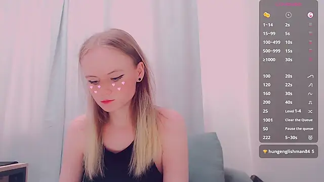 Snapshot of AliceNya_cute chatting on June 2026 06:44:01 AM AliceNya cute online show from June 2026 06:44:01 AM