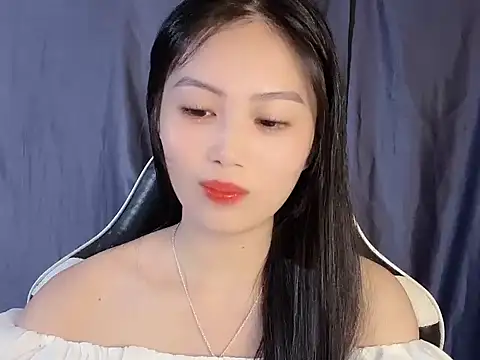 Lyly4757 online show from September 2025 02:41:01 PM