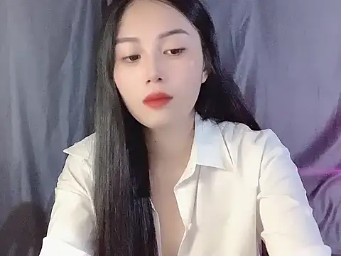 Lyly4757 online show from October 2025 01:06:01 AM