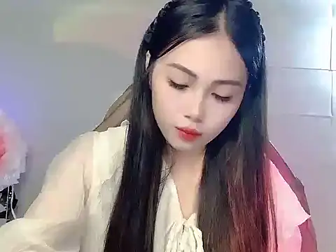 Lyly4757 online show from December 2025 01:51:02 PM