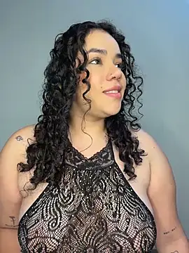 krisstenSantos online show from November 2025 03:04:01 PM