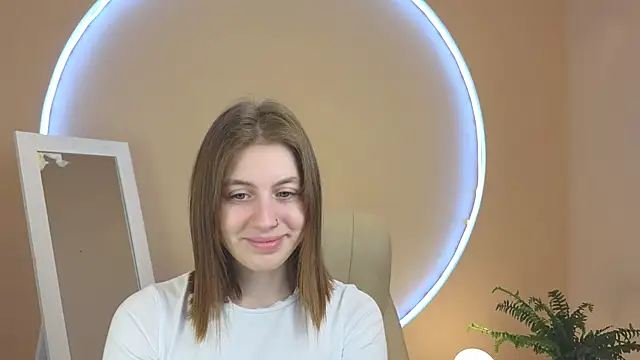 Pink Muse online show from November 2025 01:43:03 PM