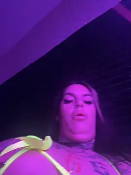 Snapshot of DIRTY_PAISLEY_X chatting on September 2025 10:24:02 PM DIRTY PAISLEY X online show from September 2025 10:24:02 PM