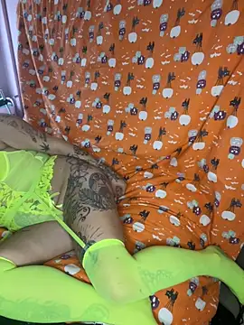 Snapshot of DIRTY_PAISLEY_X chatting on October 2025 02:27:02 PM DIRTY PAISLEY X online show from October 2025 02:27:02 PM