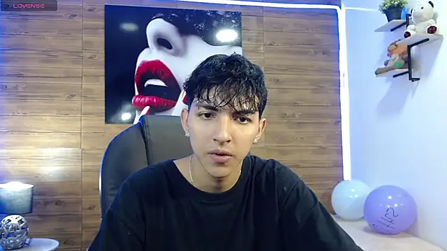 JasperFlam3 online show from October 2025 03:21:02 PM