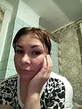 Mia24Blove online show from October 2025 04:29:01 PM