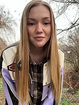 MilaMoone online show from January 2026 10:18:02 AM