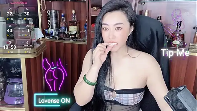 A-Lin-666 online show from October 2025 03:53:01 AM