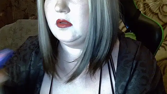 YuliiaSan online show from October 2025 09:02:01 PM