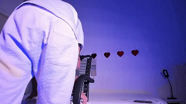 j martony online show from September 2025 01:02:01 PM