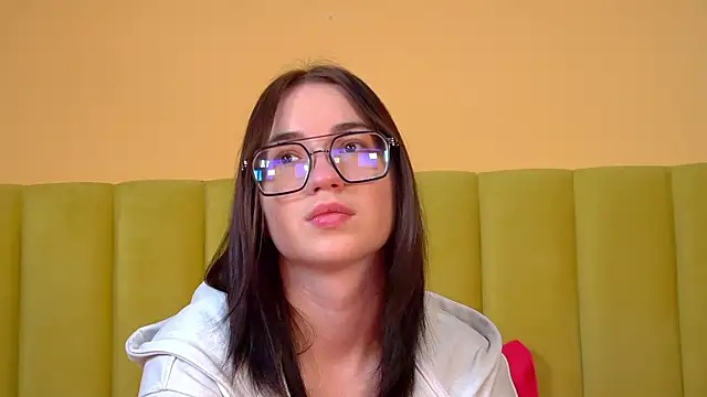 AnneAvery online show from October 2025 06:23:01 AM