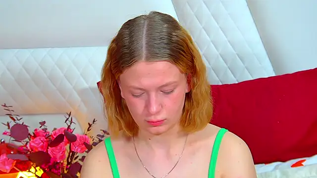 BeatriceBinoche online show from April 2026 07:58:01 PM