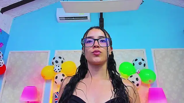SamyySwet online show from June 2026 08:21:01 PM