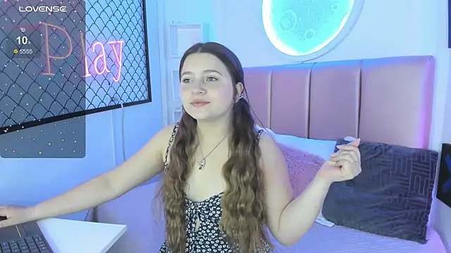 sophiee09  online show from January 2026 01:35:01 PM