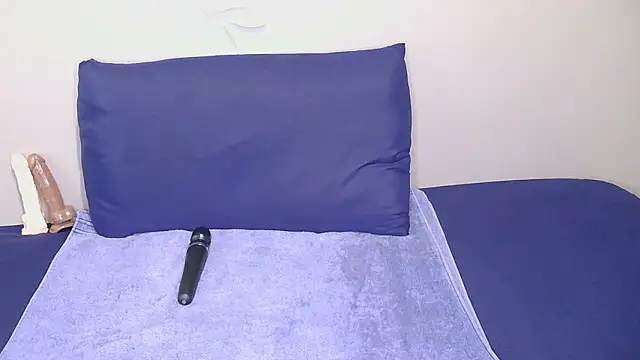 Serafynn online show from January 2026 12:36:01 AM