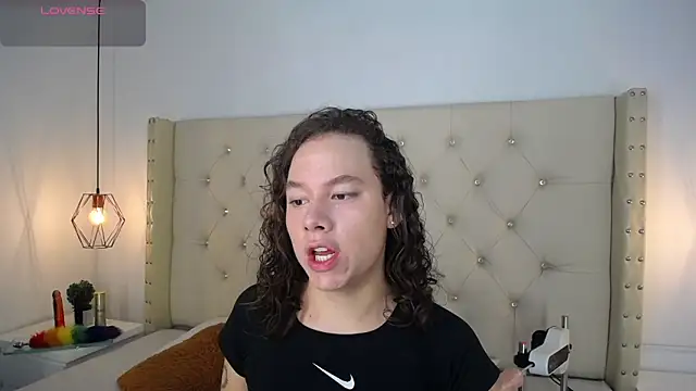 bycandy  online show from November 2025 12:38:02 PM