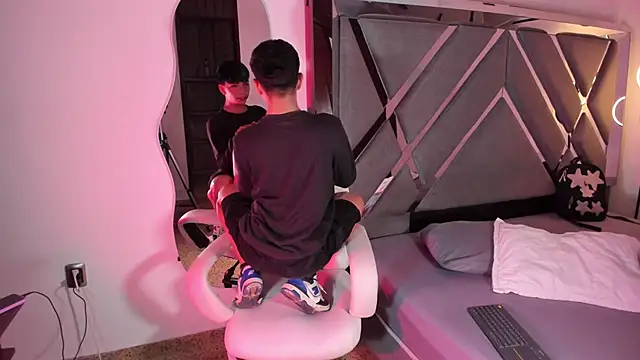 Peter chase online show from September 2025 06:31:02 PM