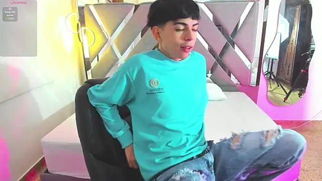 Peter chase online show from November 2025 06:18:01 PM