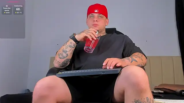 denis munera online show from December 2025 02:24:02 PM