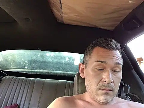 countryboi2002 online show from October 2025 10:15:01 PM