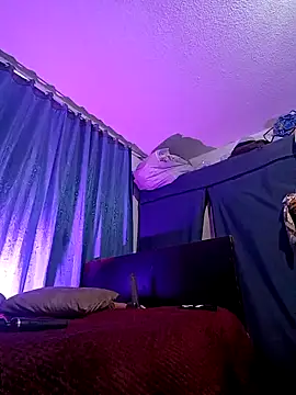 VioletStonee1 online show from October 2025 09:02:01 PM