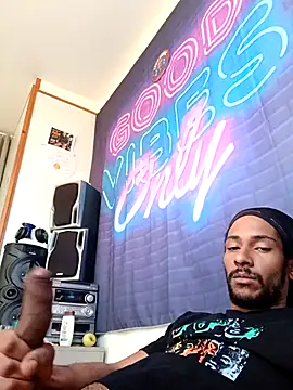 Mikaaa97 online show from April 2026 08:32:01 AM