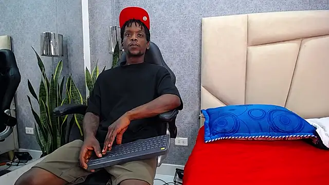 SkylerBigxxx online show from September 2025 04:28:01 AM