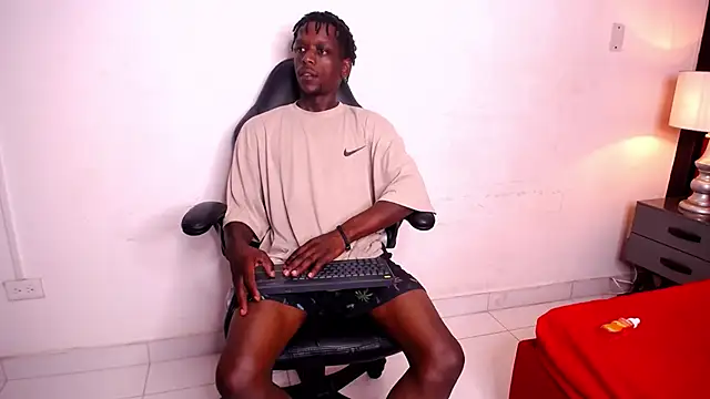 SkylerBigxxx online show from October 2025 04:02:01 AM