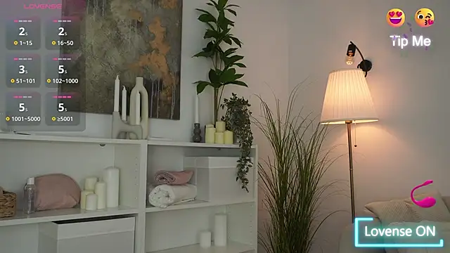 adisson fox online show from October 2025 06:10:01 AM